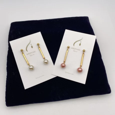 Boucles d’oreilles bâtons et perle nacrée_03