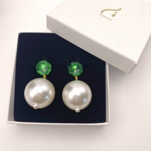 boucles d'oreilles clips verte et grosses perles