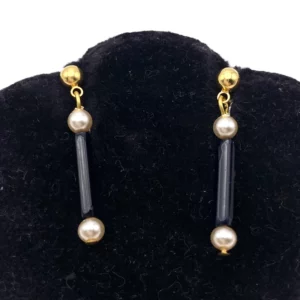 Boucles d'oreilles bâtons noirs et perles