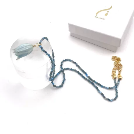 Collier apatite bleue et fleur clochette_08