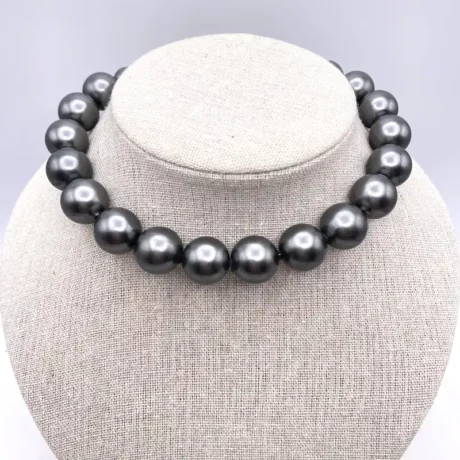 Collier de PERLES grises _03